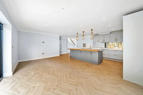 4 bedroom house for sale