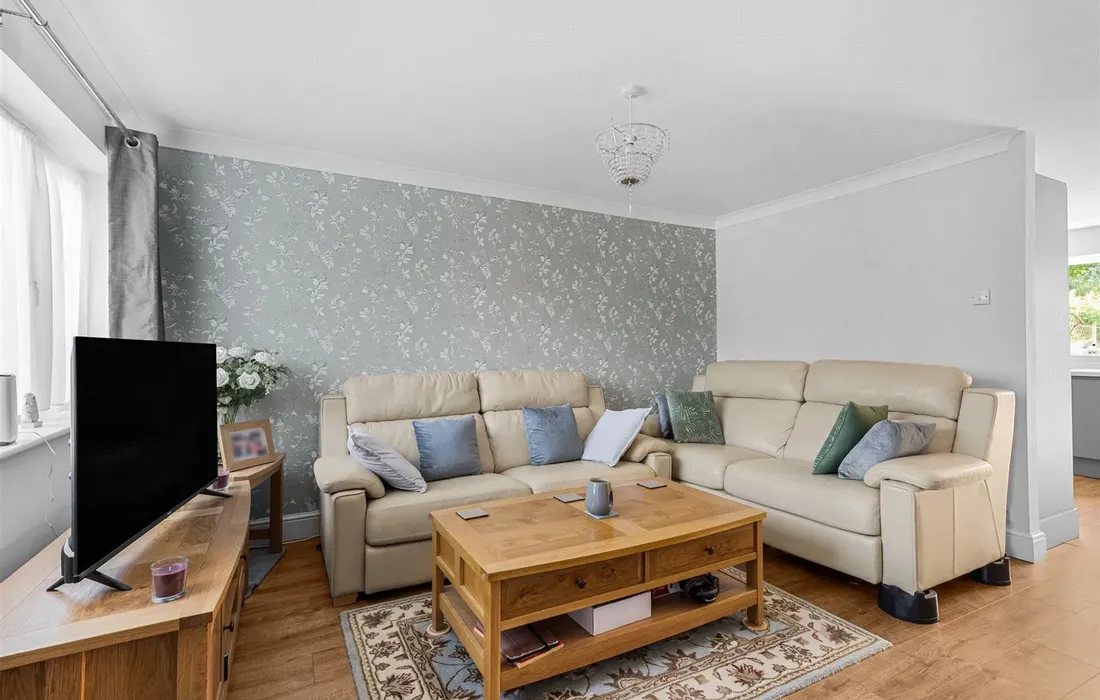 2 bedroom house for sale