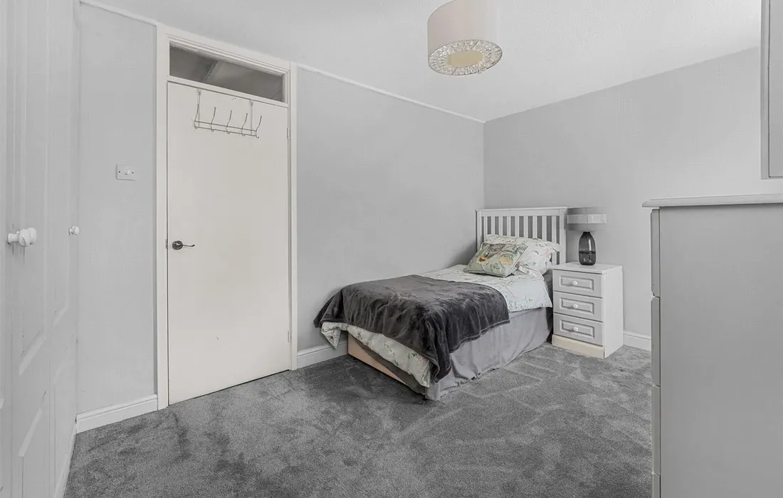 2 bedroom house for sale