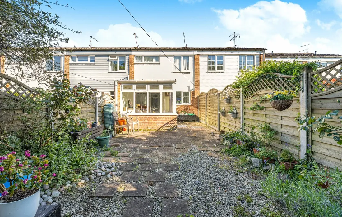 2 bedroom house for sale