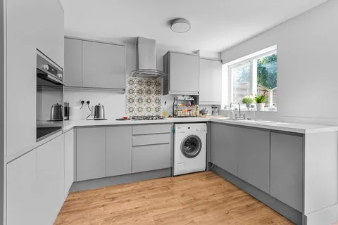 2 bedroom house for sale