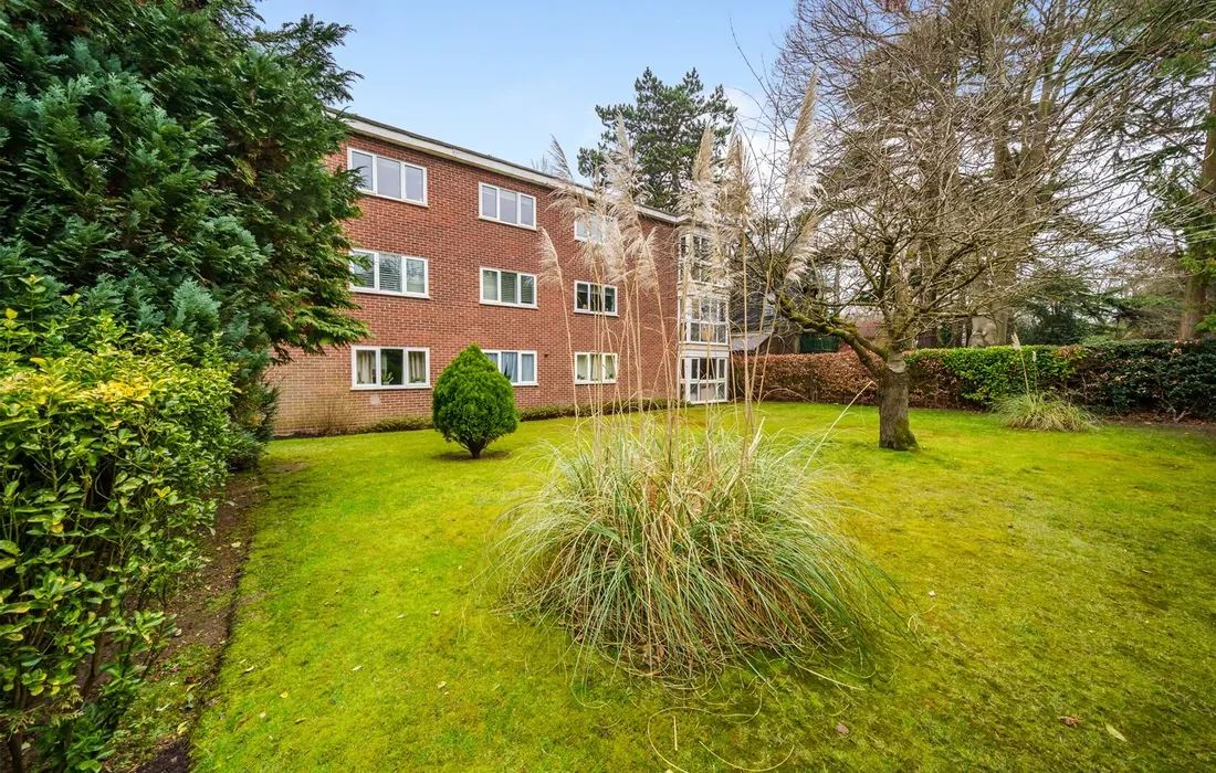 2 bedroom apartment for sale