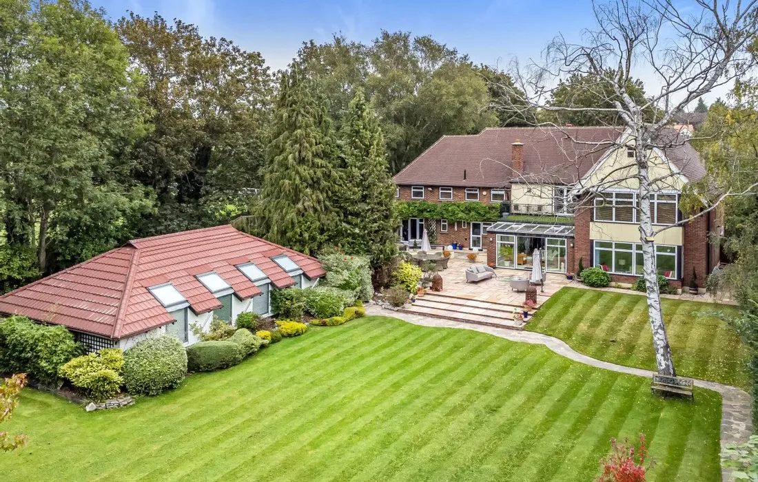5 bedroom house for sale