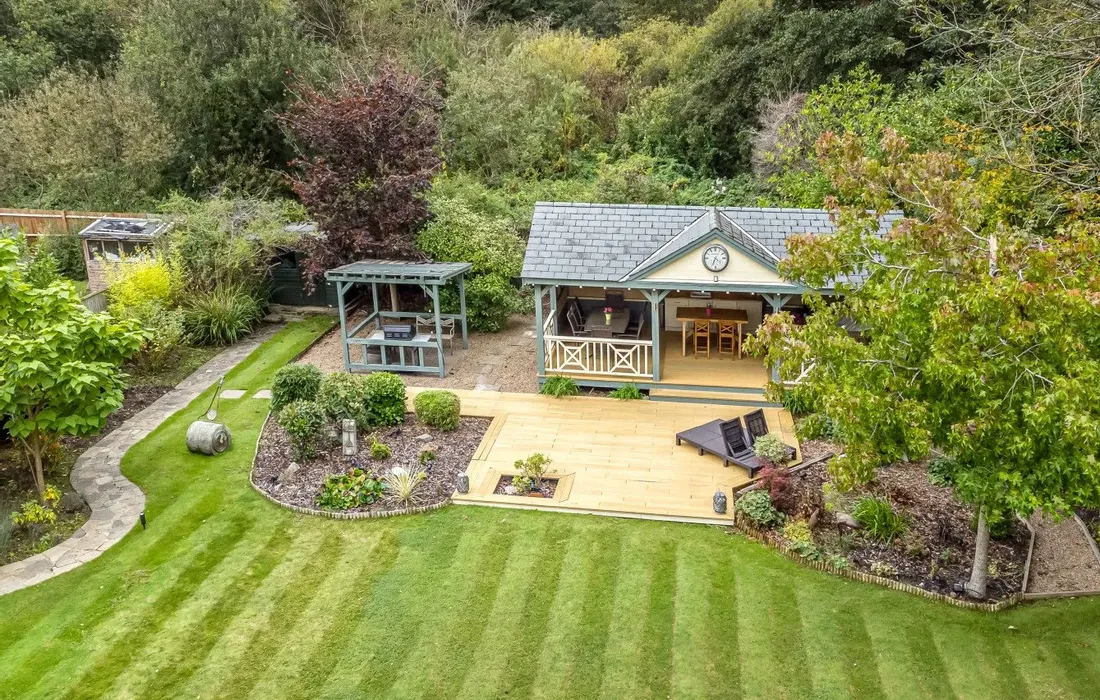 5 bedroom house for sale