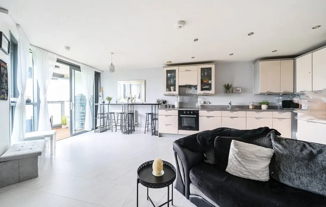 2 bedroom apartment for sale
