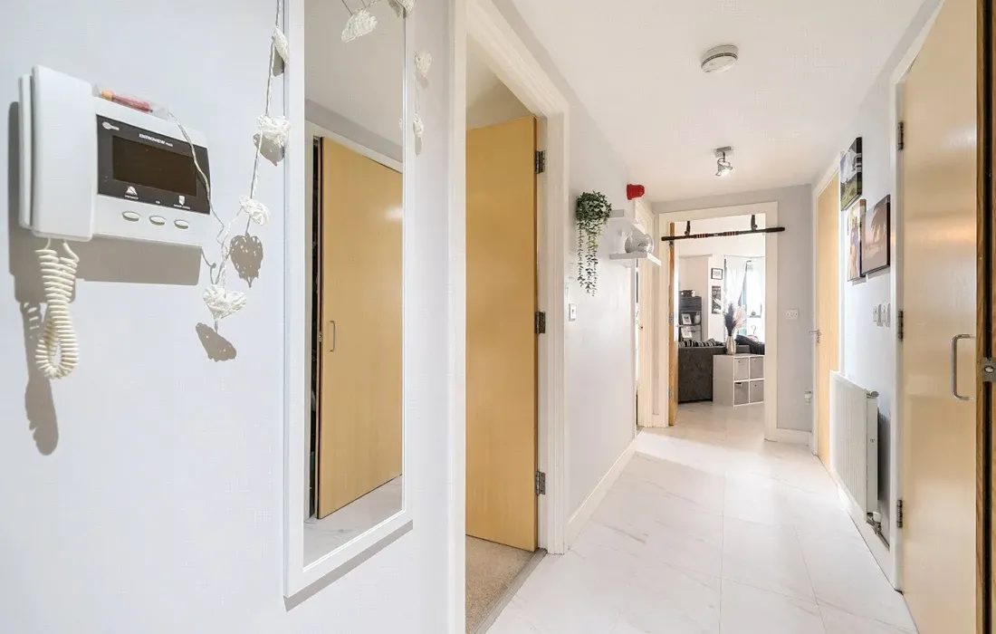 2 bedroom apartment for sale