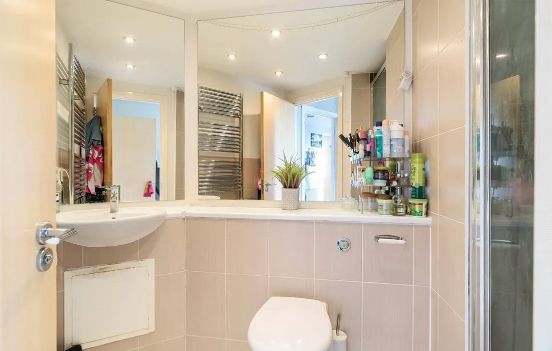 2 bedroom apartment for sale