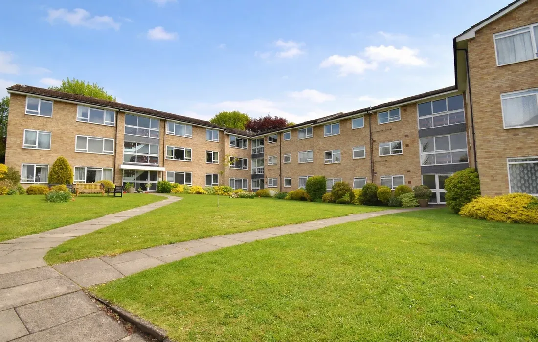 2 bedroom apartment to rent