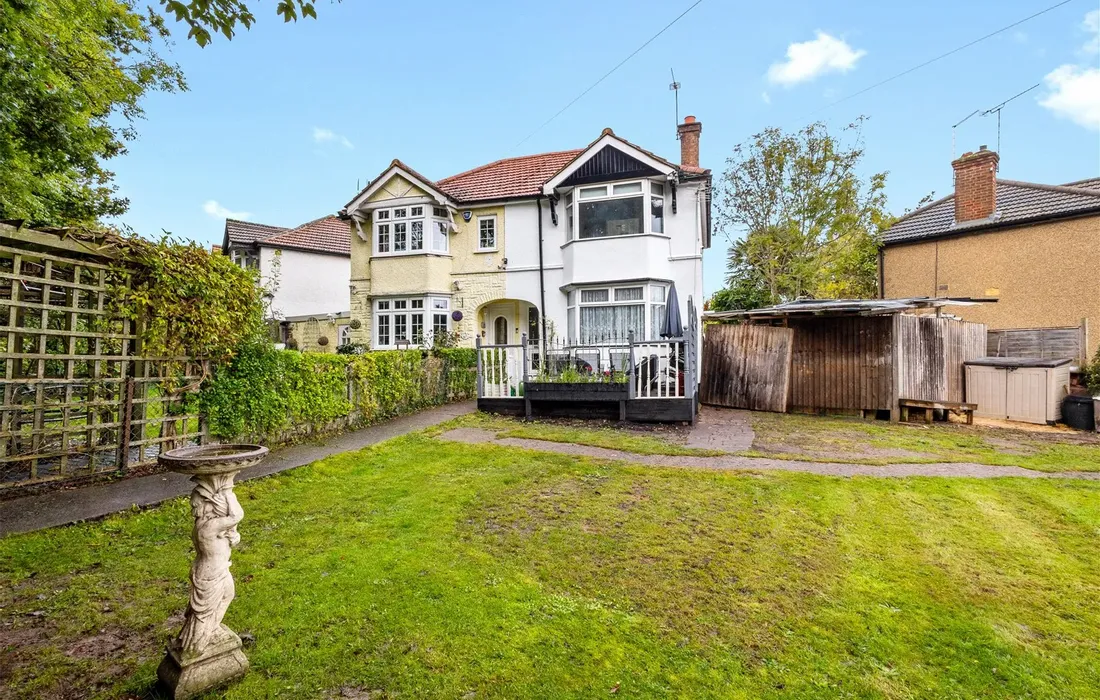2 bedroom house for sale