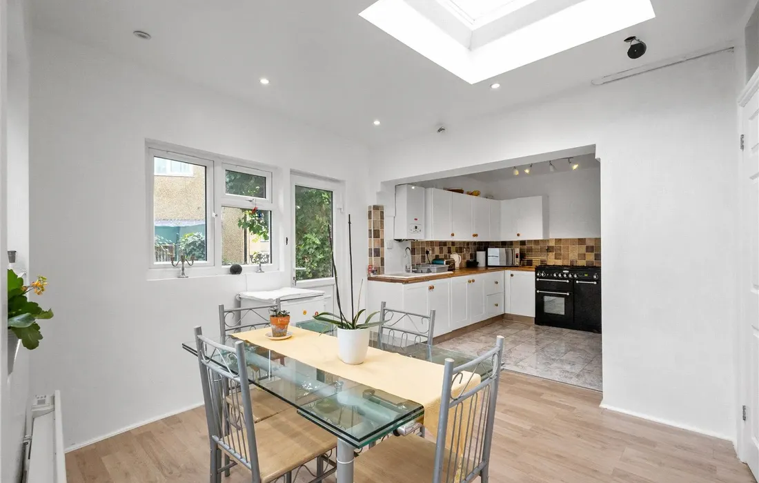 2 bedroom house for sale
