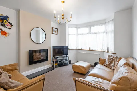 2 bedroom house for sale