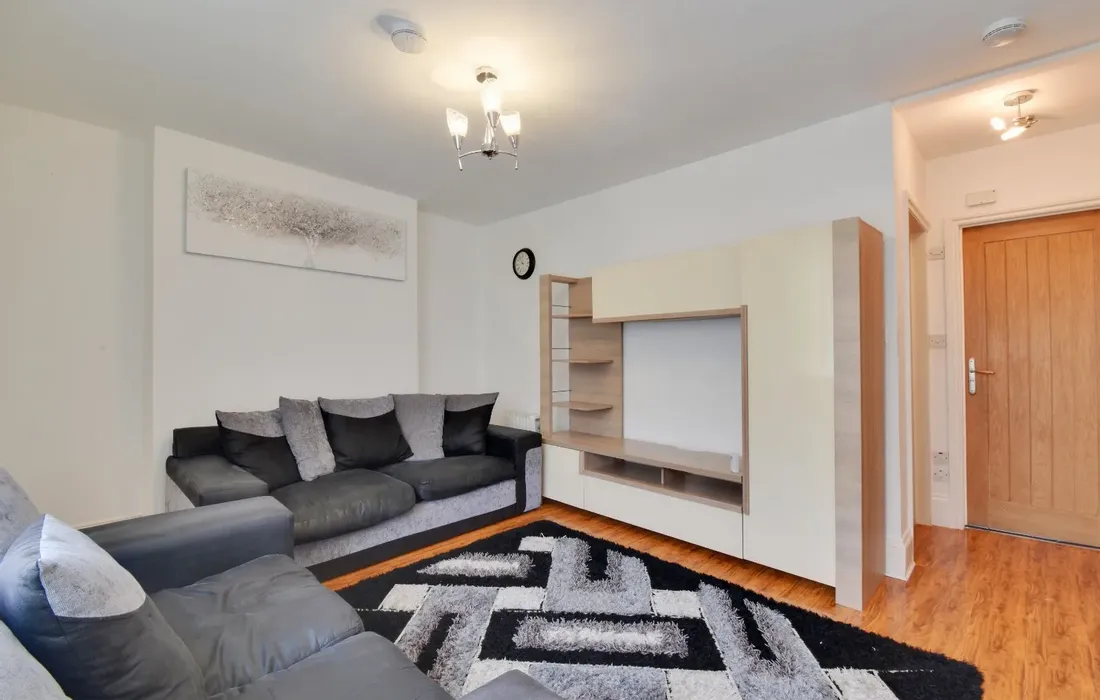 1 bedroom apartment to rent