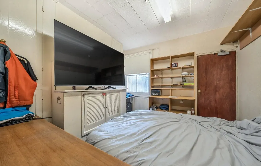 5 bedroom house for sale