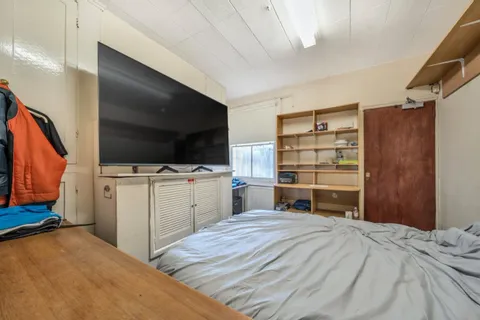 5 bedroom house for sale