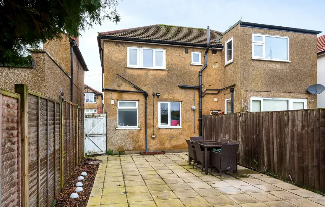 2 bedroom apartment for sale