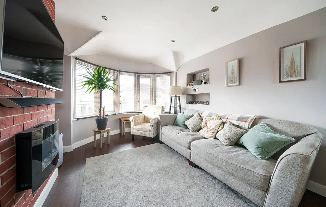 2 bedroom apartment for sale