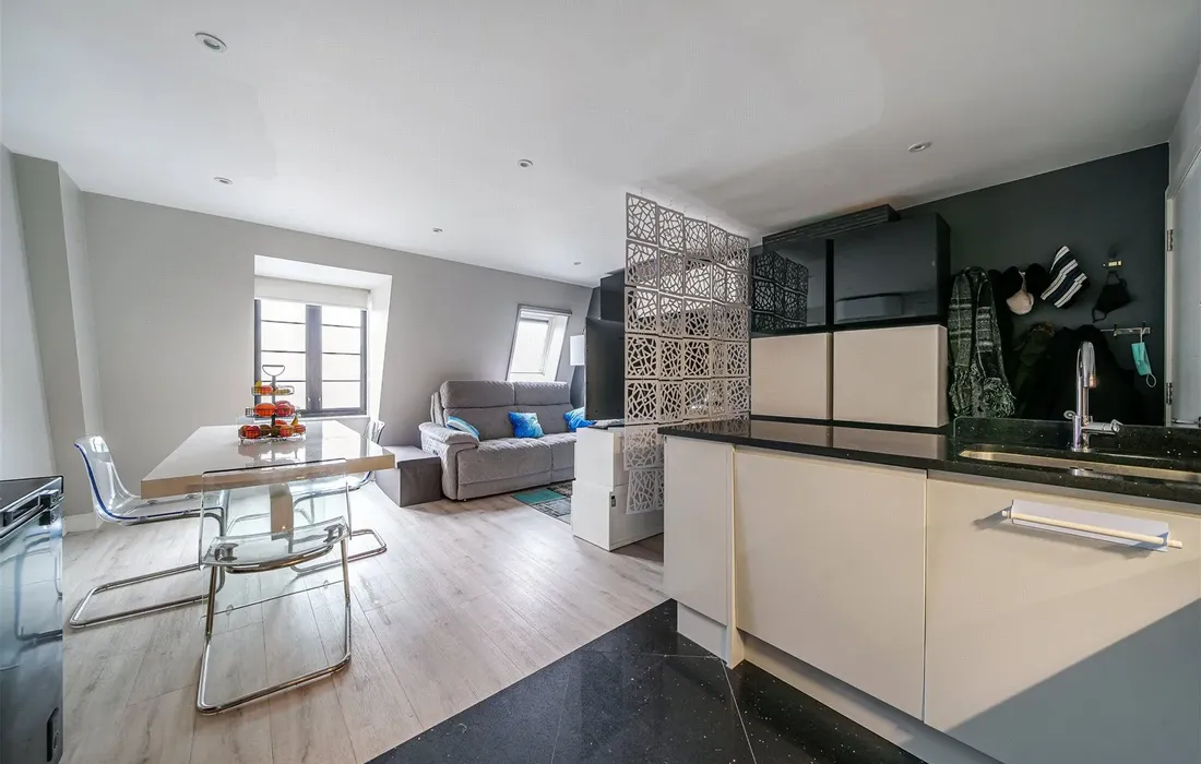 2 bedroom apartment for sale