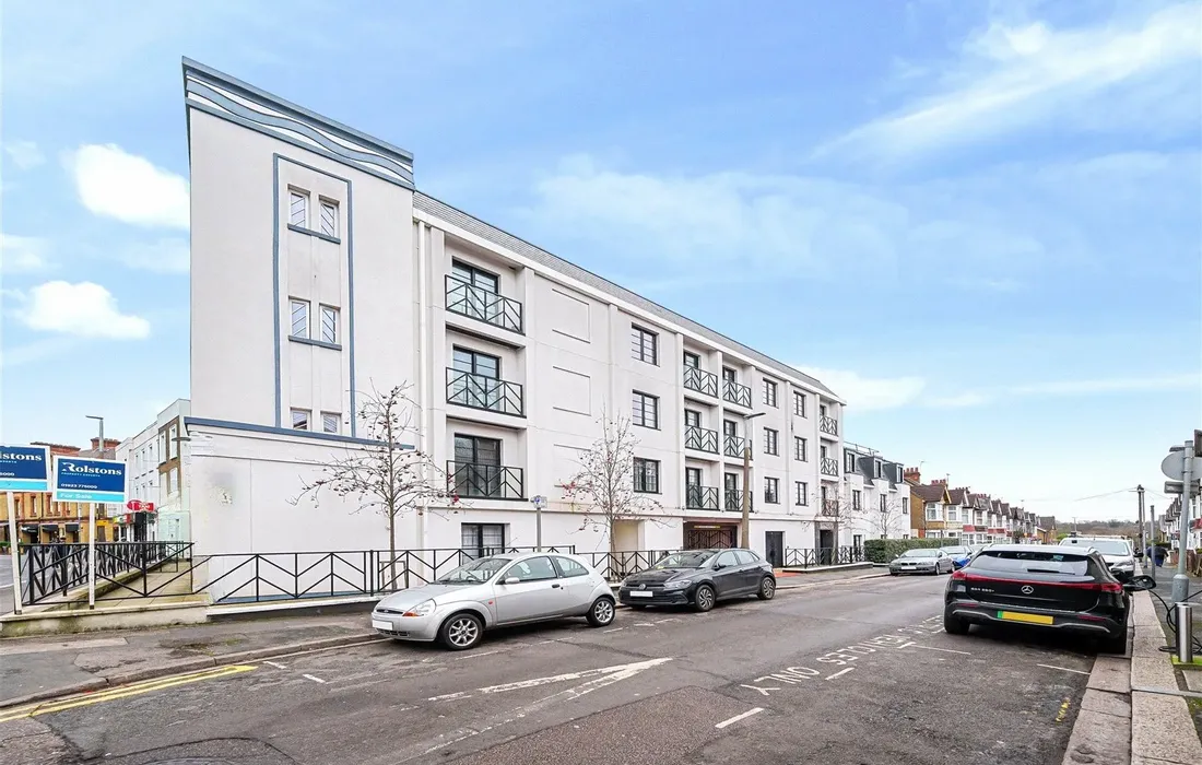 2 bedroom apartment for sale