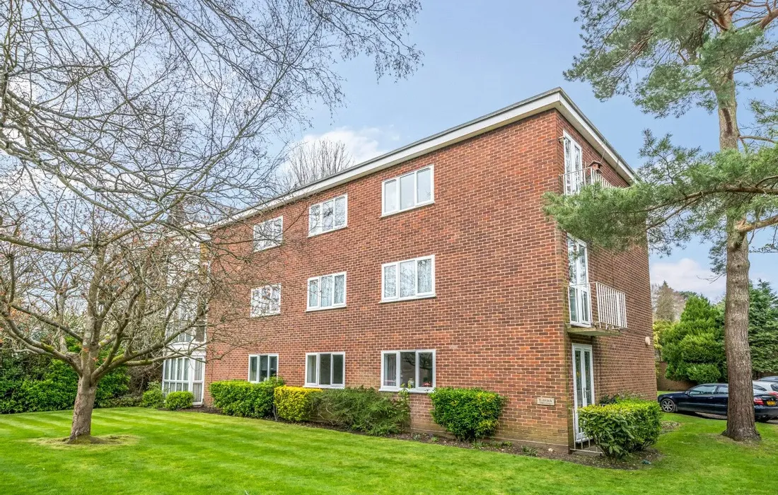 2 bedroom apartment for sale