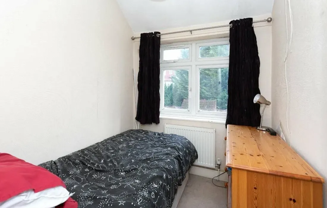 3 - 4 bedrooms house for sale