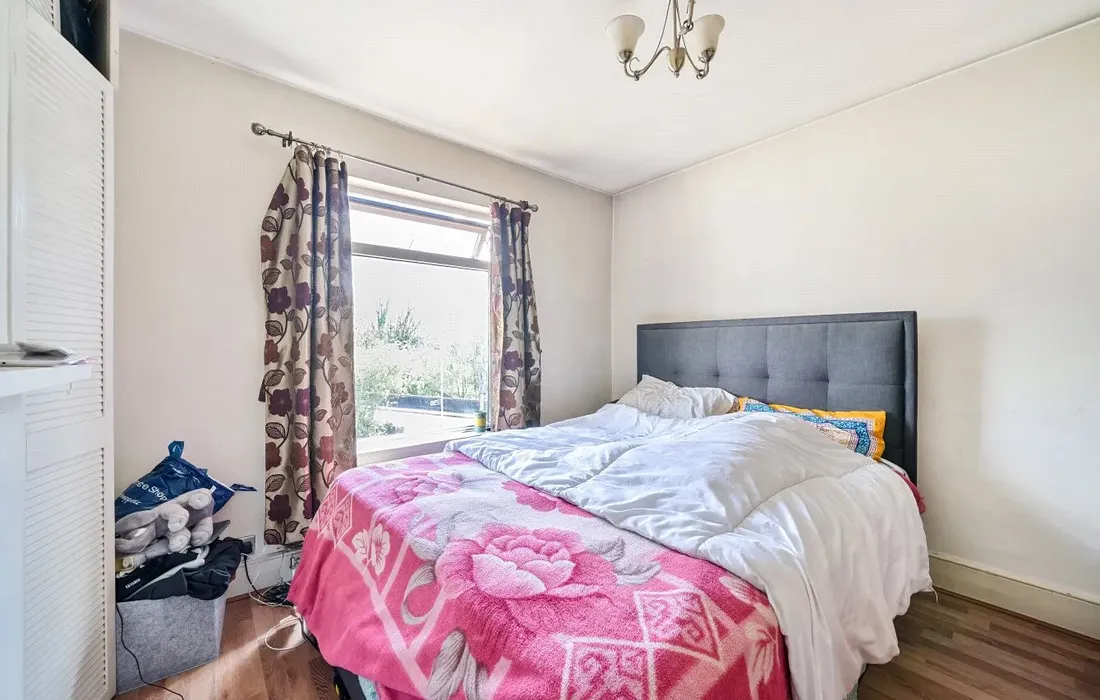 2 bedroom house for sale