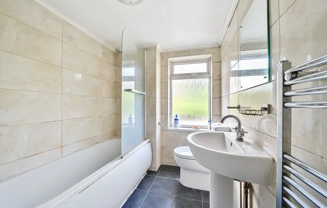 2 bedroom house for sale