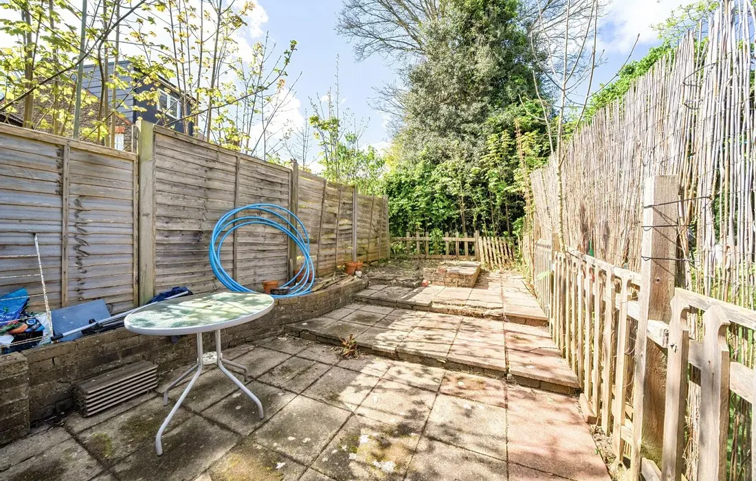 2 bedroom house for sale