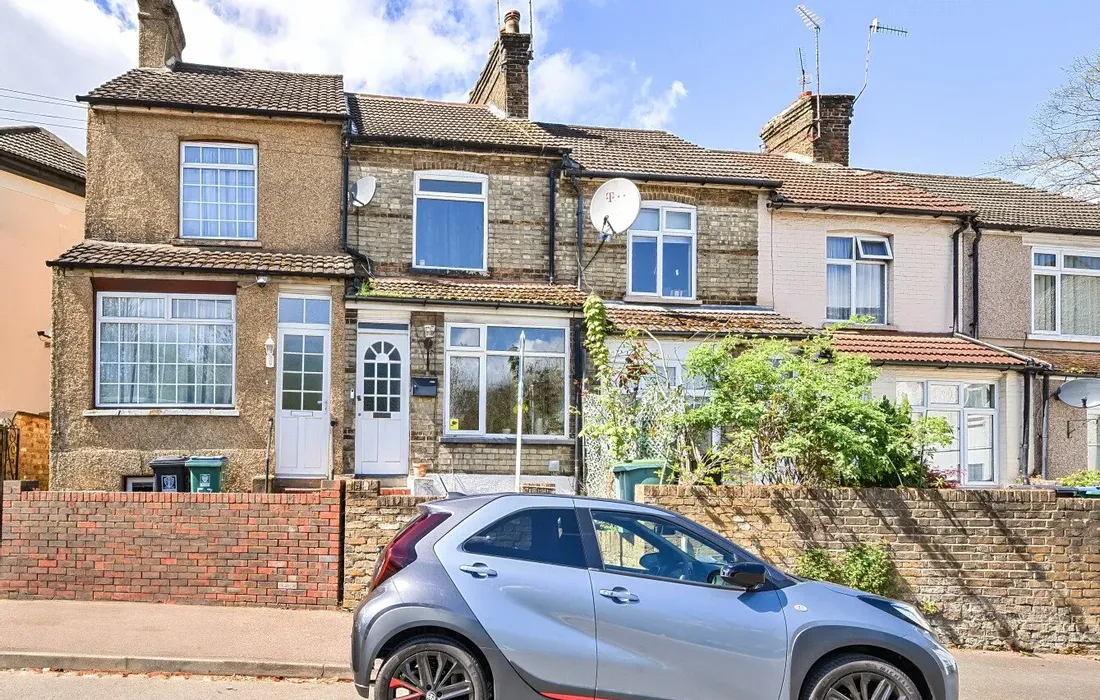 2 bedroom house for sale