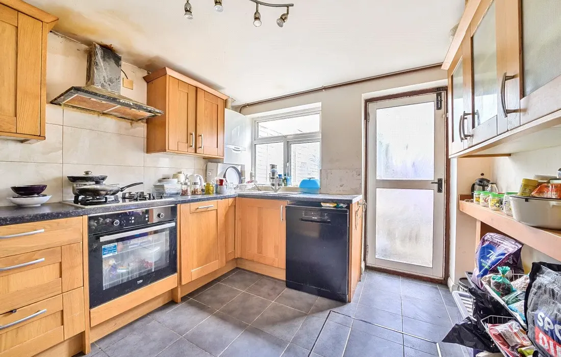 2 bedroom house for sale