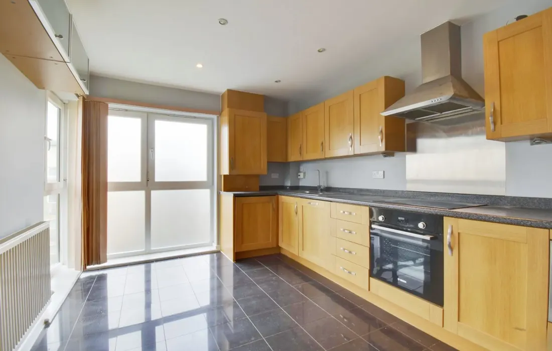 2 bedroom apartment to rent