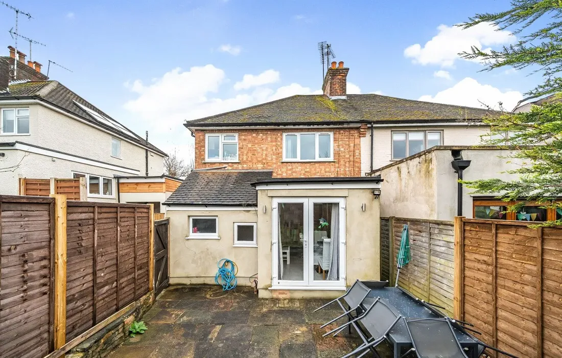 1 bedroom maisonette for sale