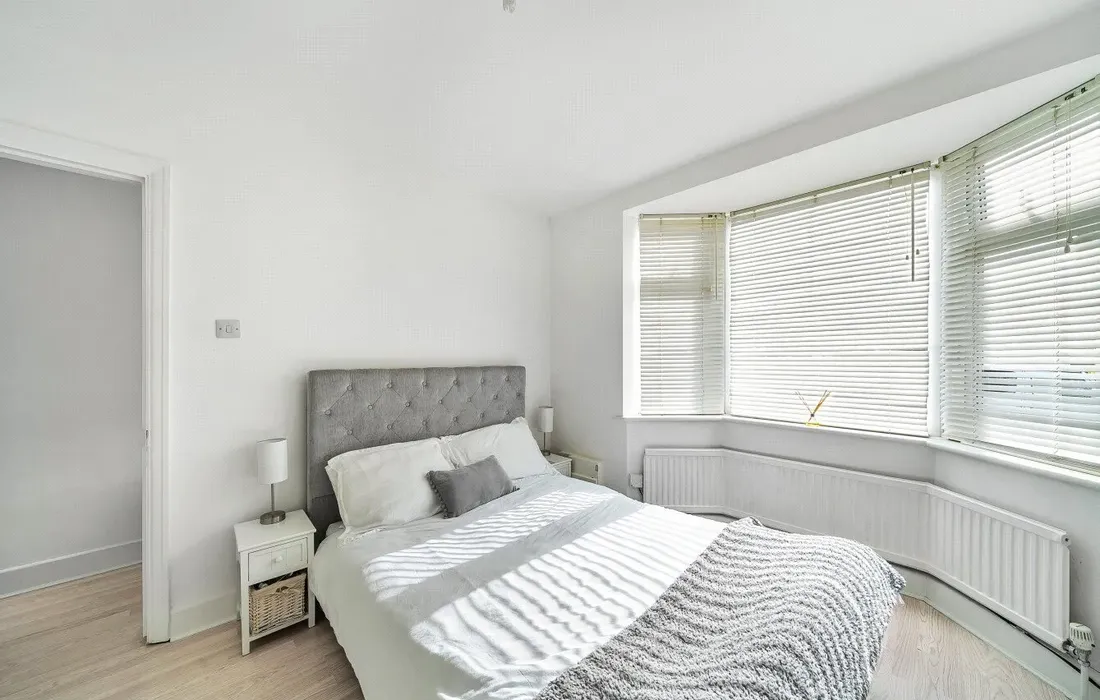 1 bedroom maisonette for sale