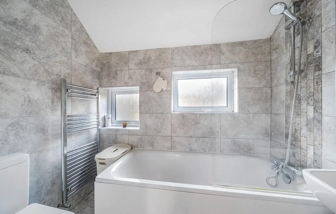 1 bedroom maisonette for sale