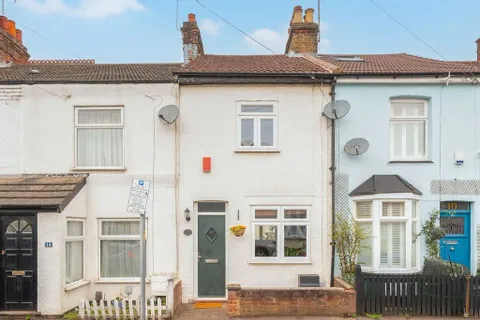 2 bedroom house for sale