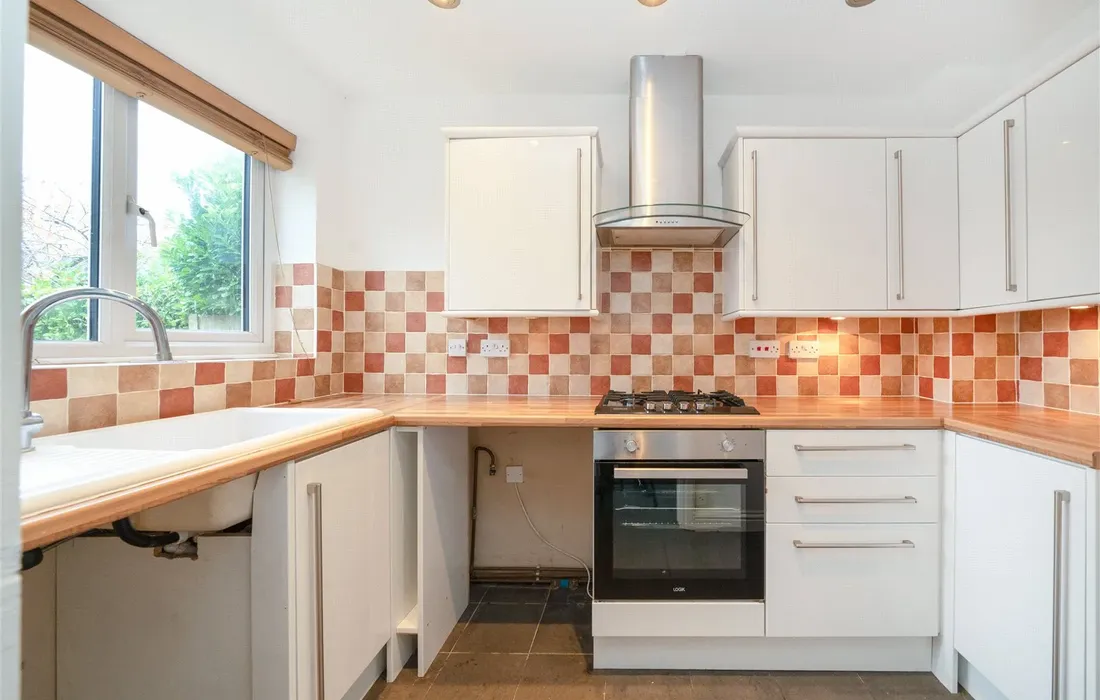 2 bedroom house for sale