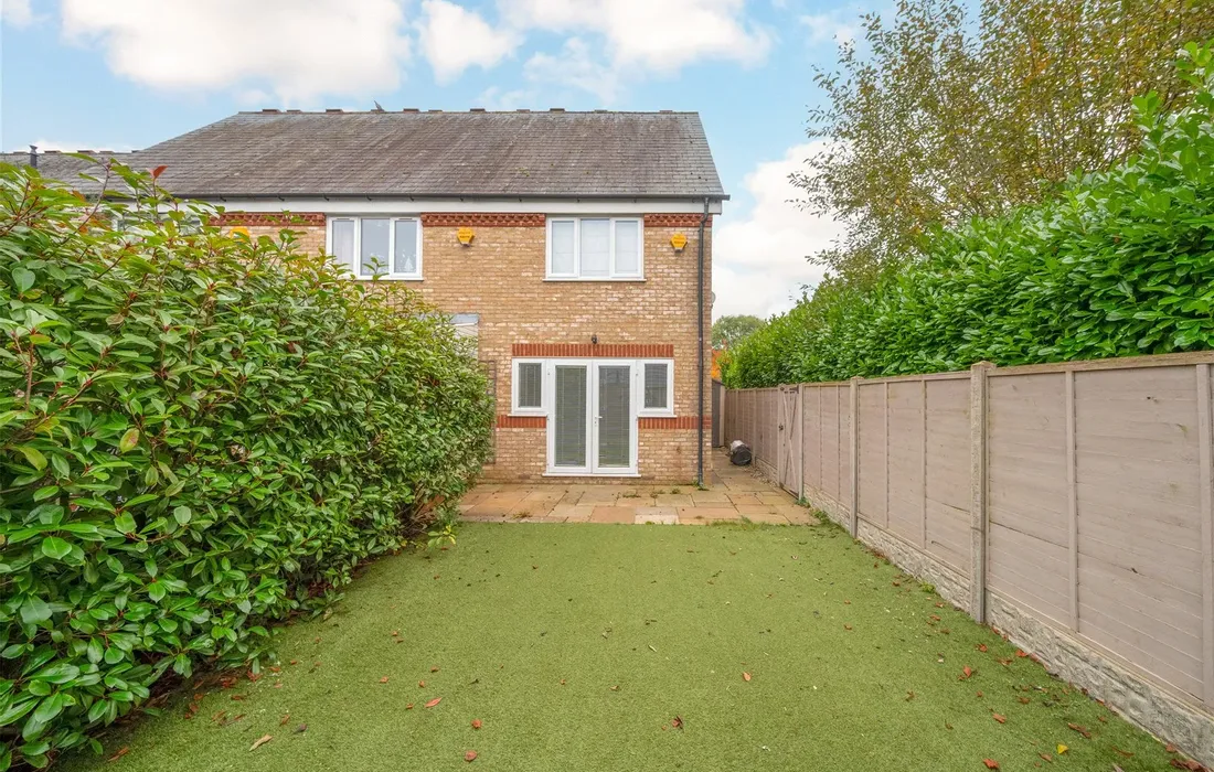 2 bedroom house for sale