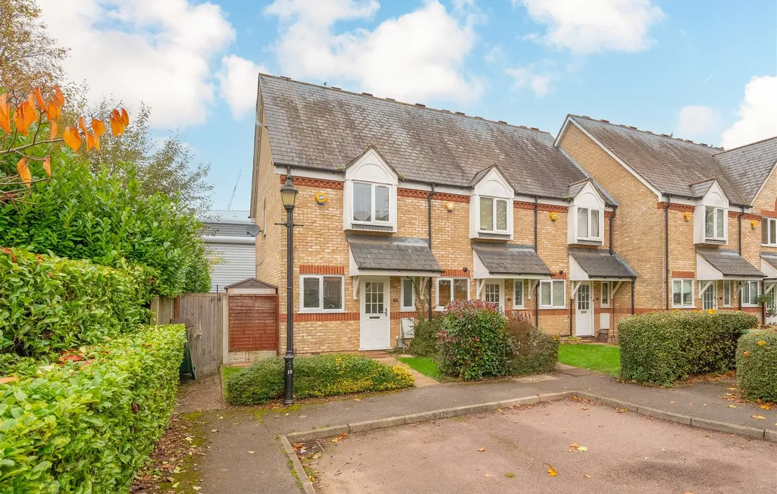 2 bedroom house for sale