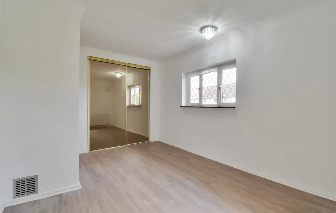 2 bedroom house to rent