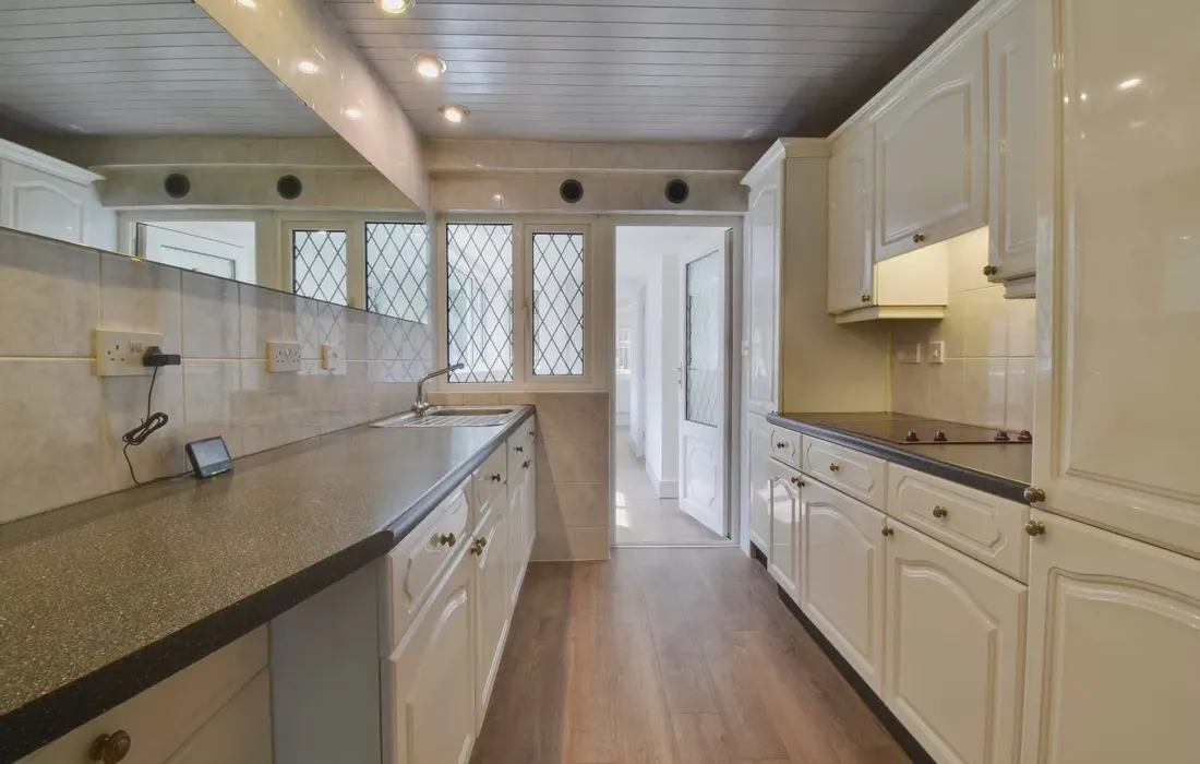 2 bedroom house to rent