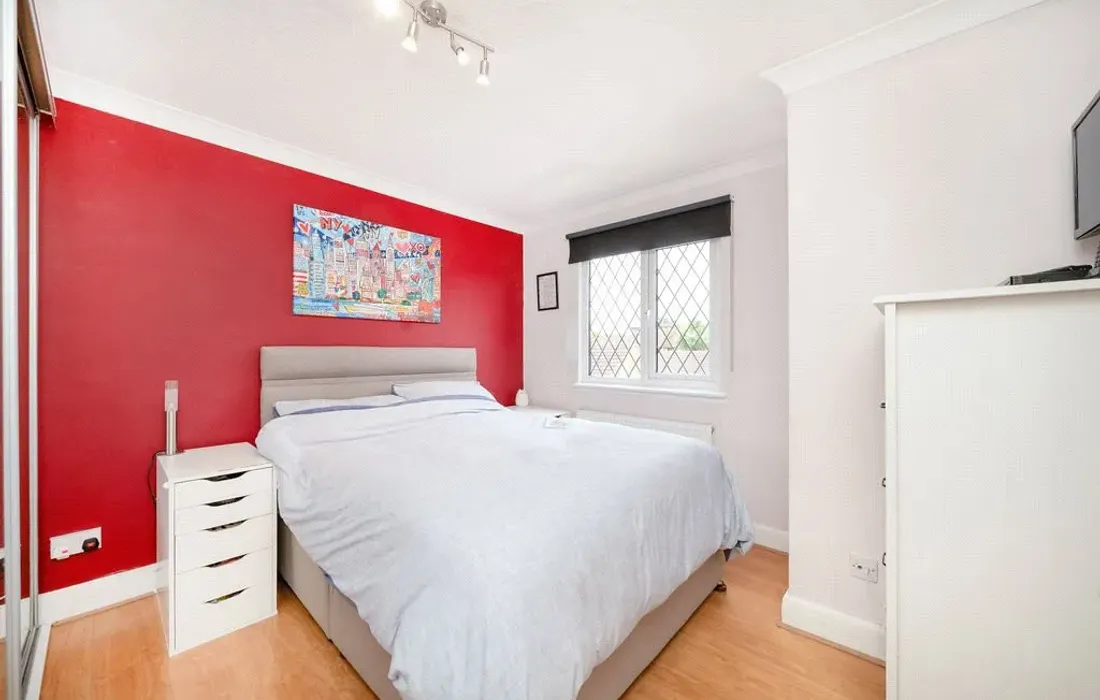2 bedroom house for sale