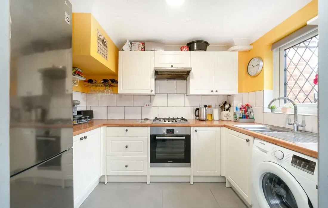 2 bedroom house for sale