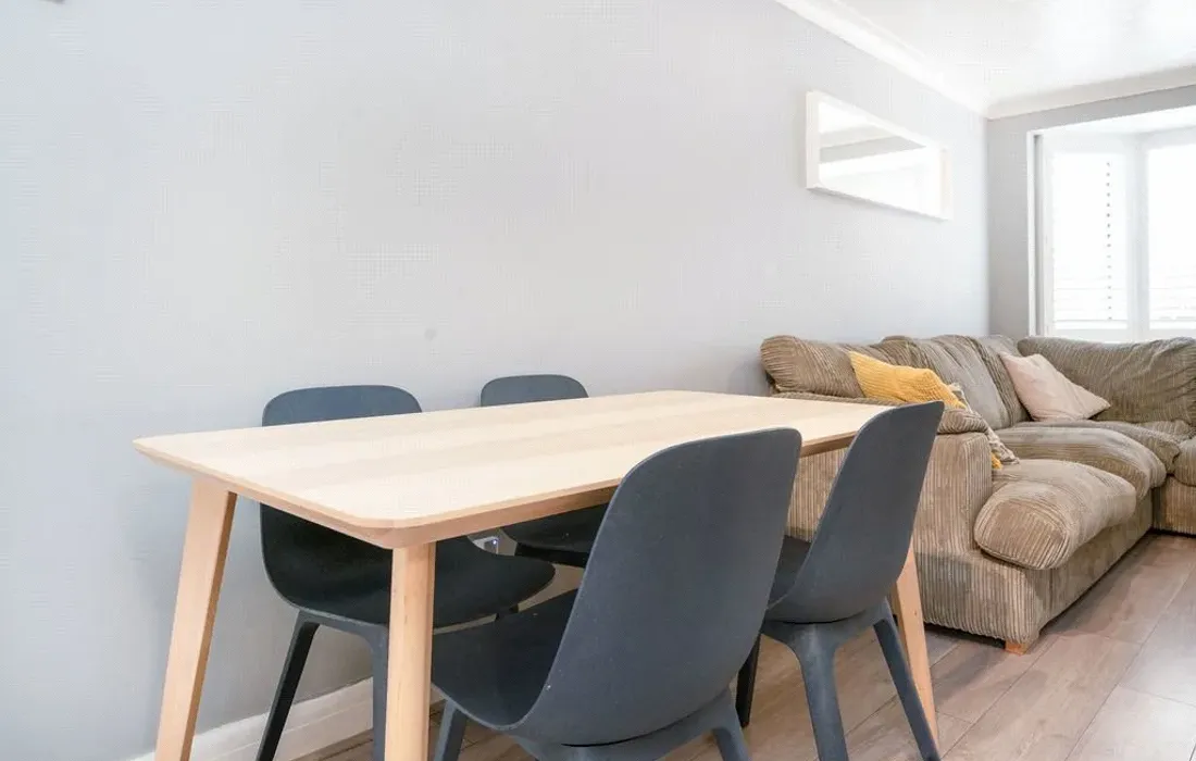 2 bedroom house for sale