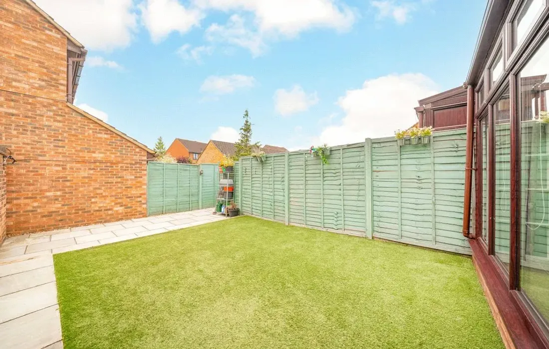 2 bedroom house for sale