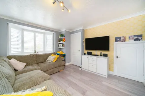 2 bedroom house for sale