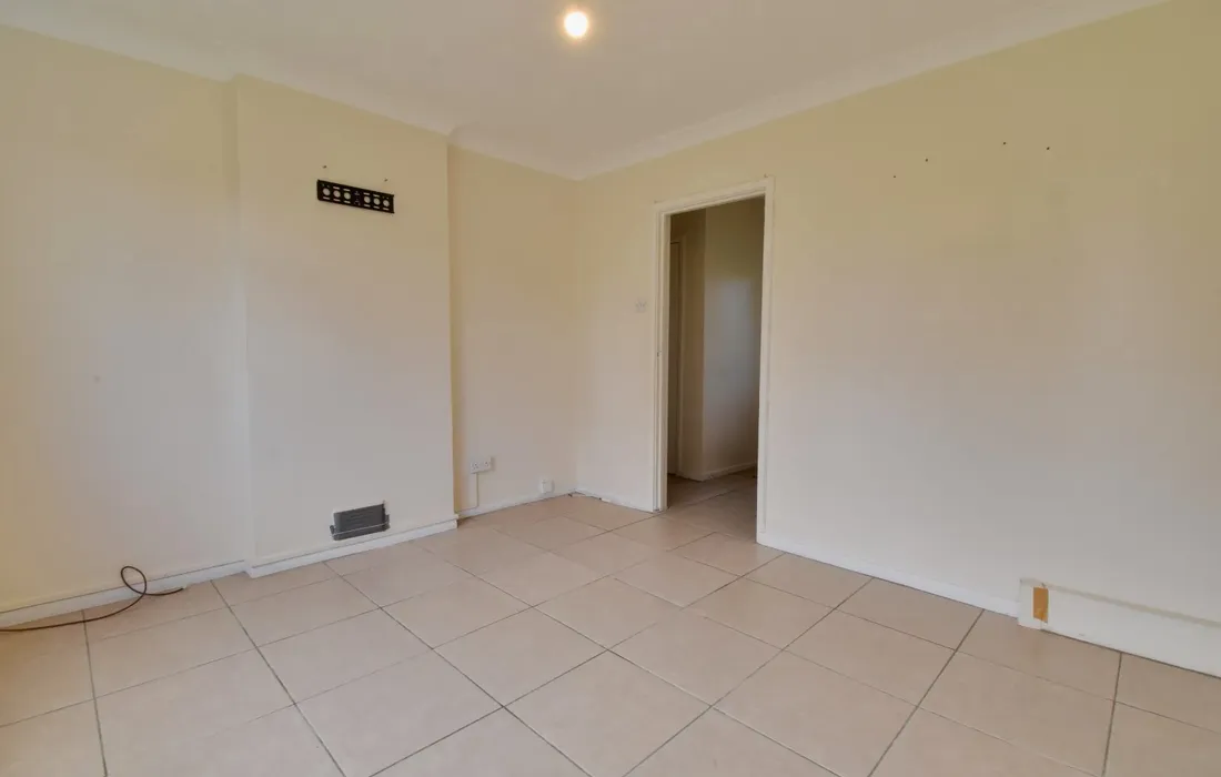 1 bedroom maisonette to rent