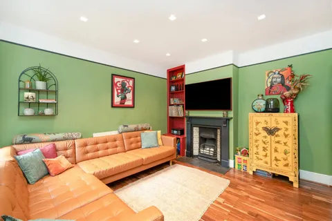 4 bedroom house for sale