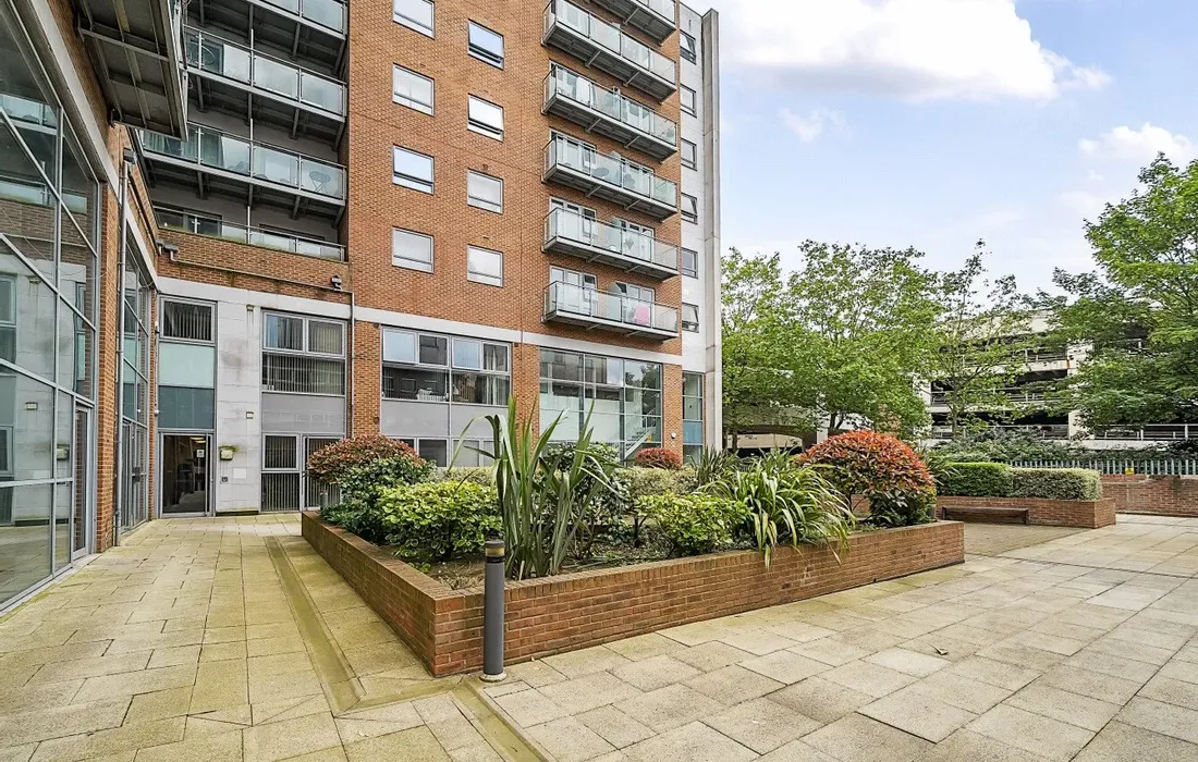 1 bedroom apartment for sale