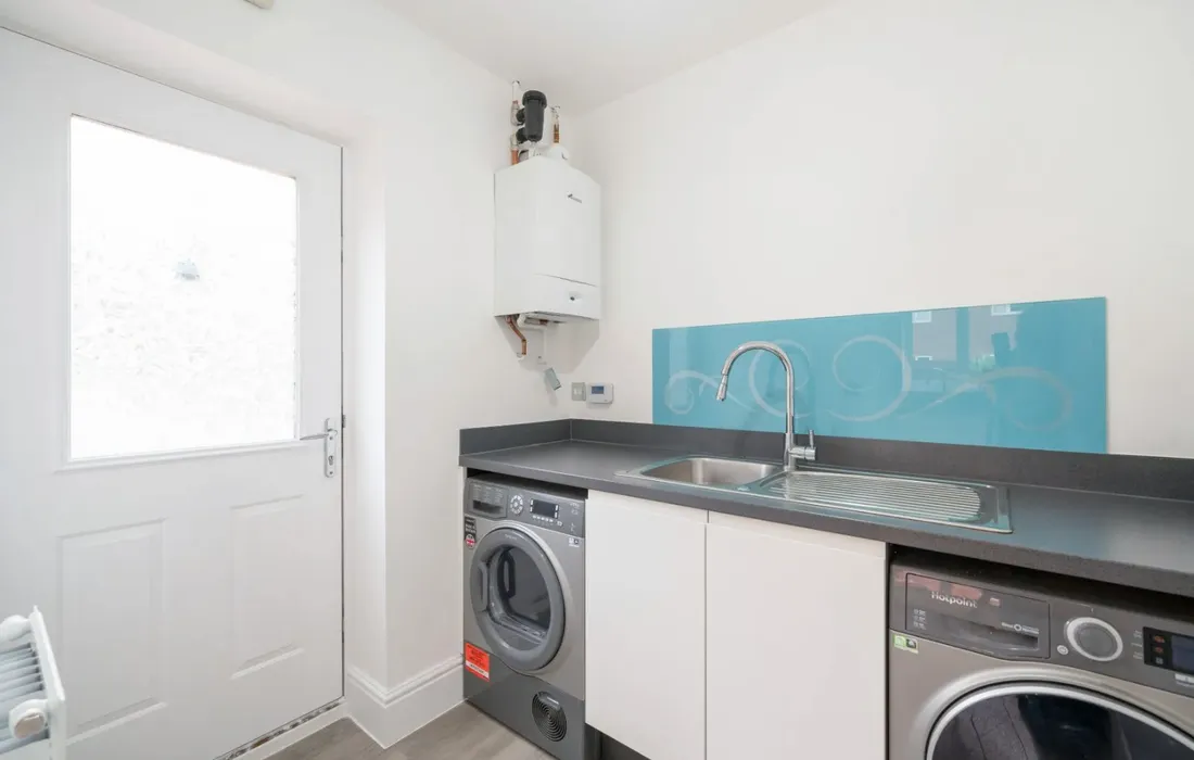 6 bedroom house to rent