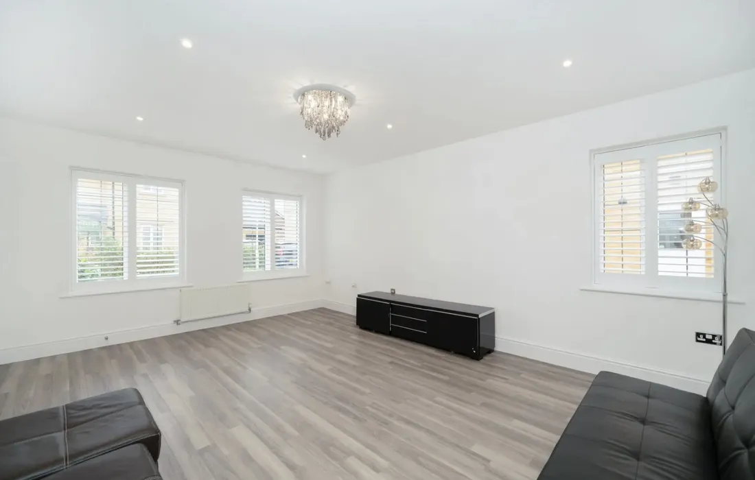 6 bedroom house to rent