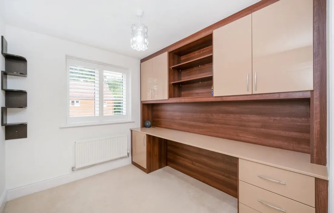 6 bedroom house to rent